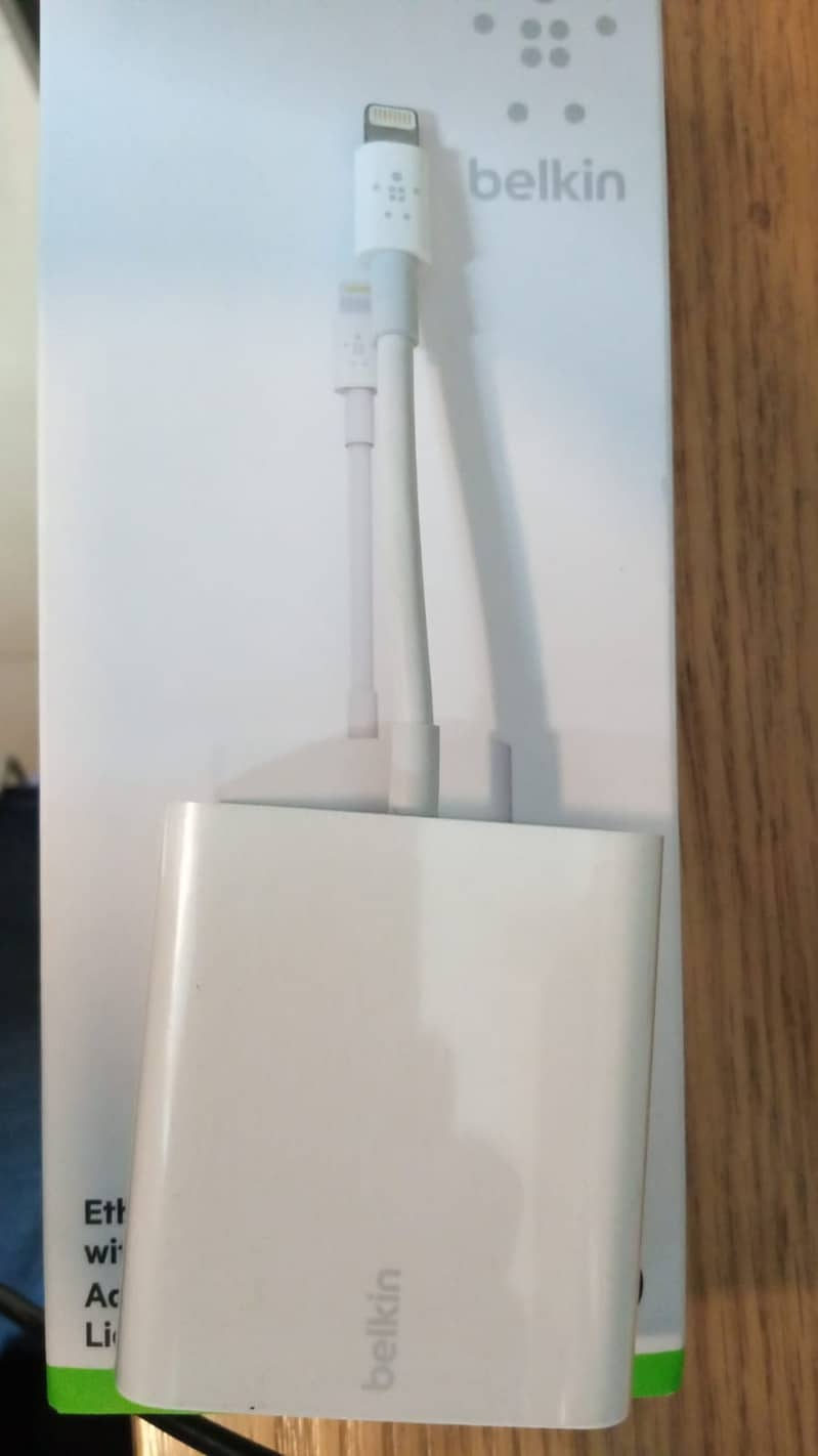 Apple Belkin Ethernet + Power Adapter with lightning Connector 1