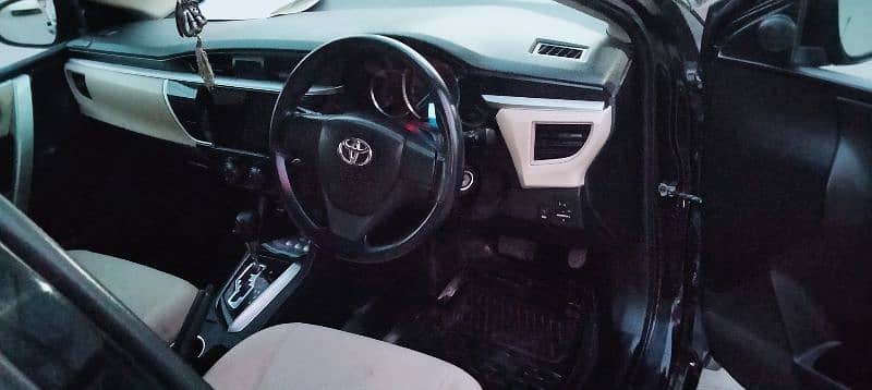 Toyota Corolla Altis 2016 6