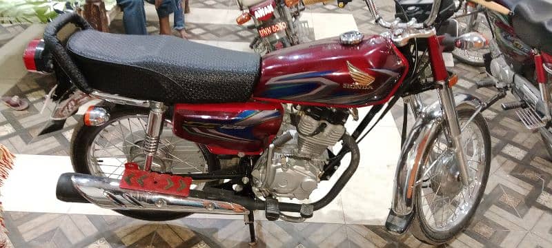 Honda 125 new with orignal number 3
