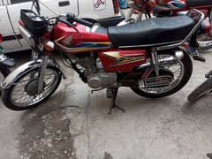 Honda 125 , mdl 2019,condition very good, sealed engine