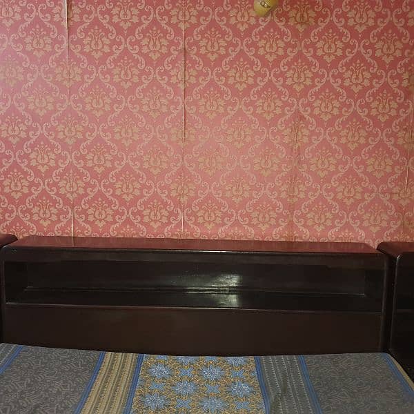 wooden sheesham bed for Sale 0