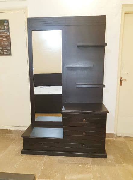 King Size Bed, Side tables and Dressing Table. 1