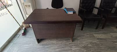 Excellent Condition Office Furniture For Sale