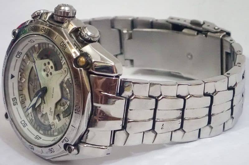 Edifice Casio 100% Orignal Chronograph Men's Watch-EF-550D-7AVDF. 4