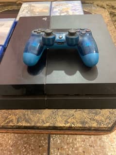PS4 with console and 4 games cd