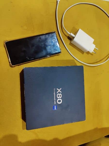 Vivo x80 ram 20gb, memory256 0