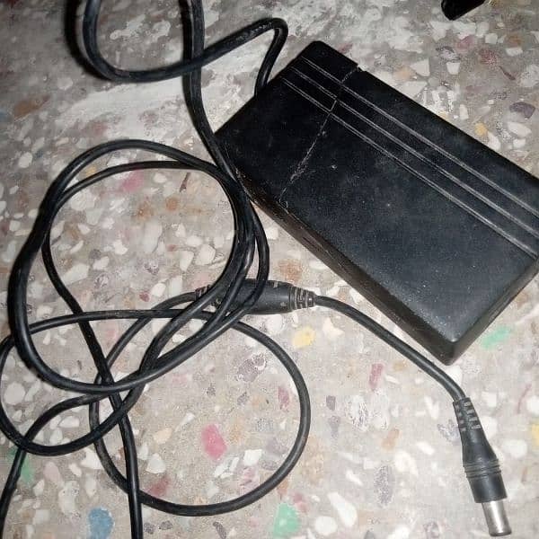 IBM POWER SUPPLY & LAPTOP CHARGER 4