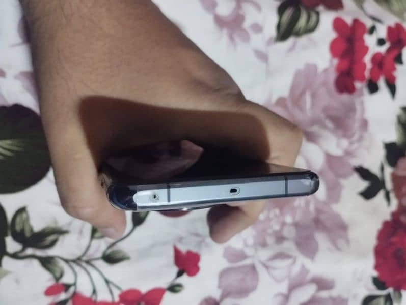 OnePlus 11 mobile, 256GB global variant,Black premium colour 1