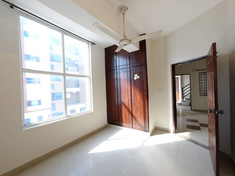 Flat for sale in G-15 Markaz Islamabad 5