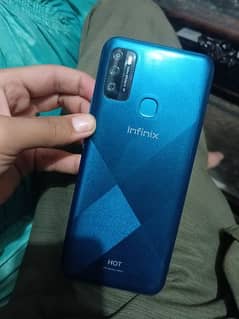 infinix hot 9 play with box 10by 8 condition one hand use mobile
