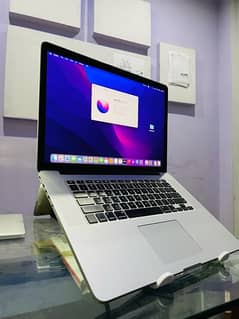 Apple MacBook Pro (Mid 2015) - Core i7, 16GB RAM, 512GB SSD 15" inch
