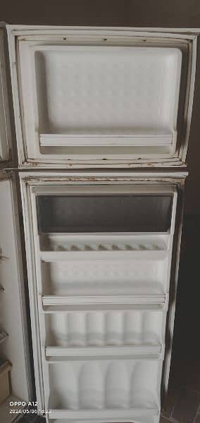 refrigerator 9