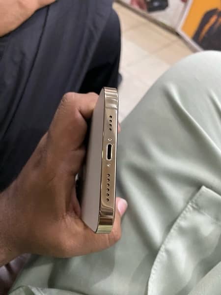 iphone 12 pro max | zero condition | no scratch | water pack 1