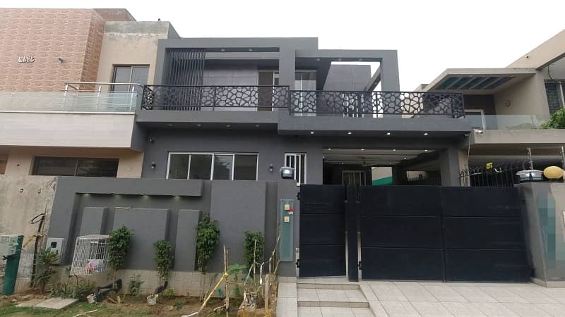 Good Prime Location 8 Marla House For sale In DHA 9 Town - Block C 0