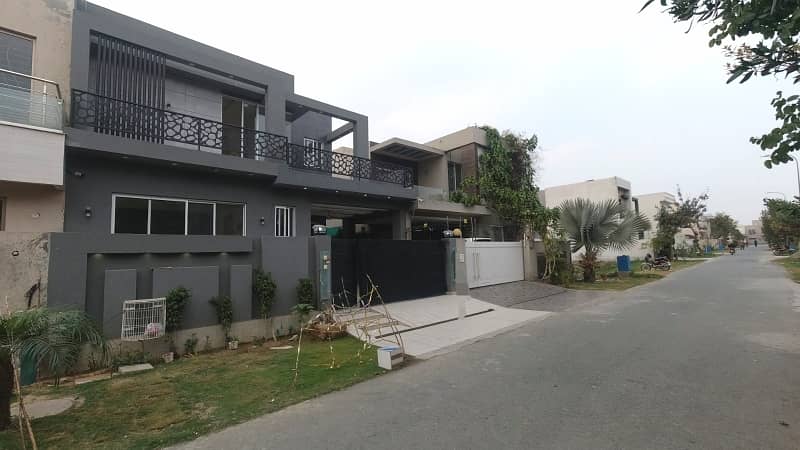 Good Prime Location 8 Marla House For sale In DHA 9 Town - Block C 2