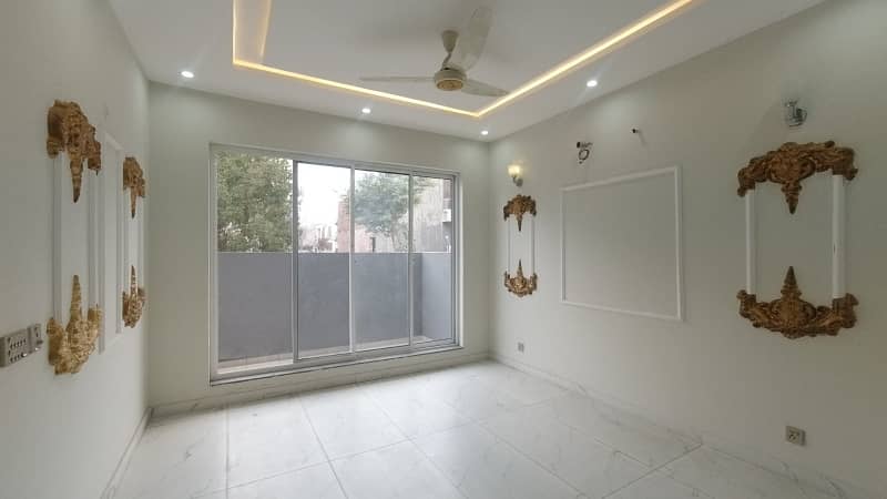 Good Prime Location 8 Marla House For sale In DHA 9 Town - Block C 6
