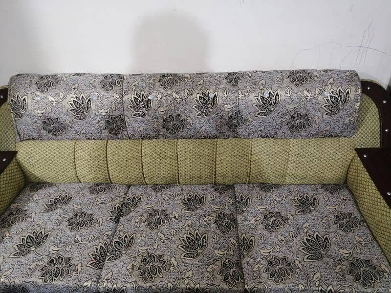 Sofa Set For sale 3 by 2 by 1 ha 6 seater hai 1