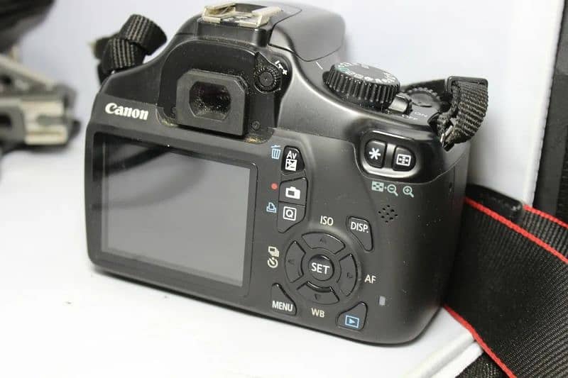 Canon 1100dslr (only body ) for sale new condition 0