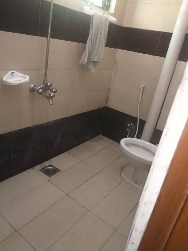 Flat for rent E 11 2 medical society 0