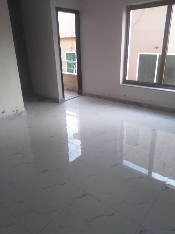 Flat for rent E 11 2 medical society 3