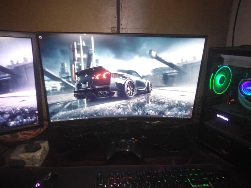 165hz curved gaming monitor Redragon 3