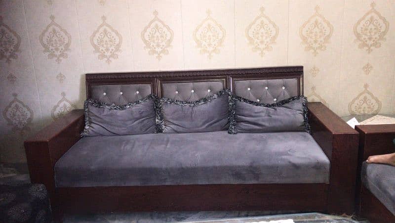 7 seater sofa urgent for sale 2