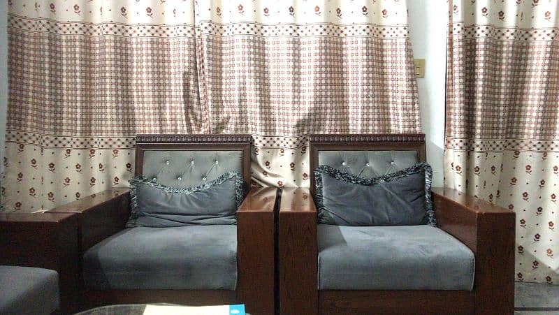 7 seater sofa urgent for sale 3