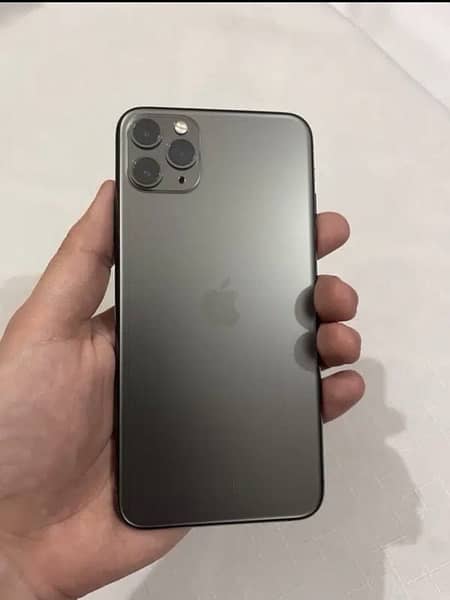 iPhone 11pro condition 10by10 box pack whatsapp no 03224800621 11