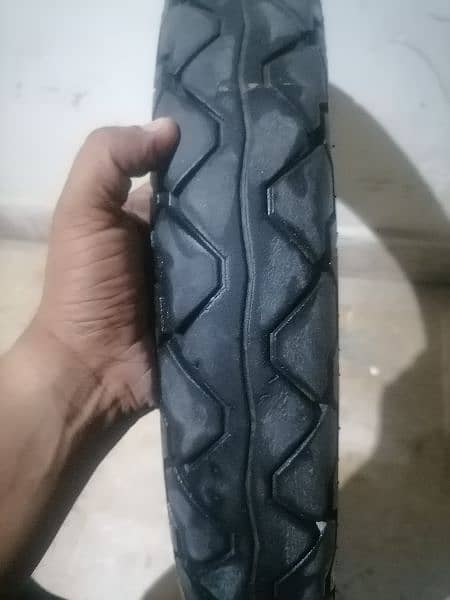 Tyre Available For Sale Service 90/90/18 2
