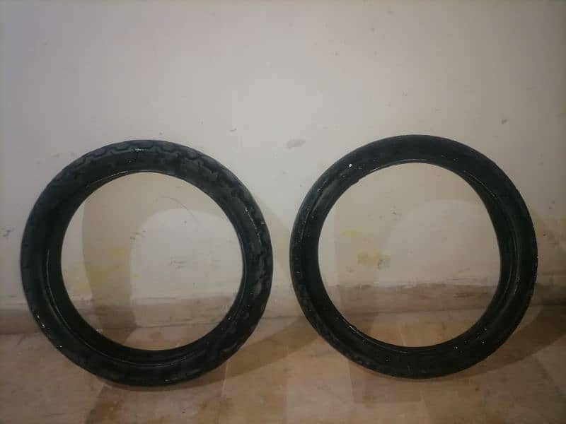 Tyre Available For Sale Service 90/90/18 5