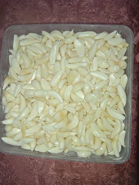 peeled garlic for sale 3 kg 2500 1