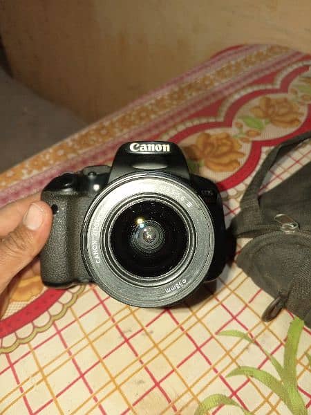 Canon 700D 3