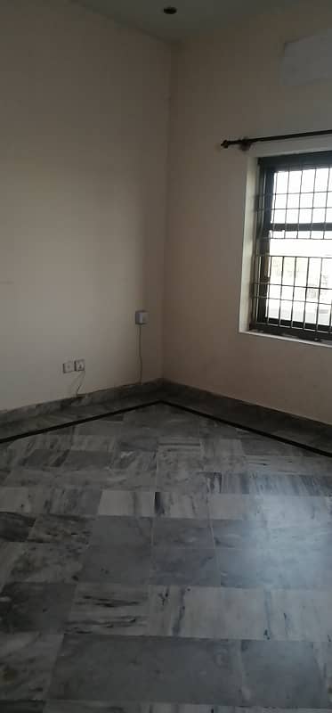 Beutiful neat & clean portion for rent 9