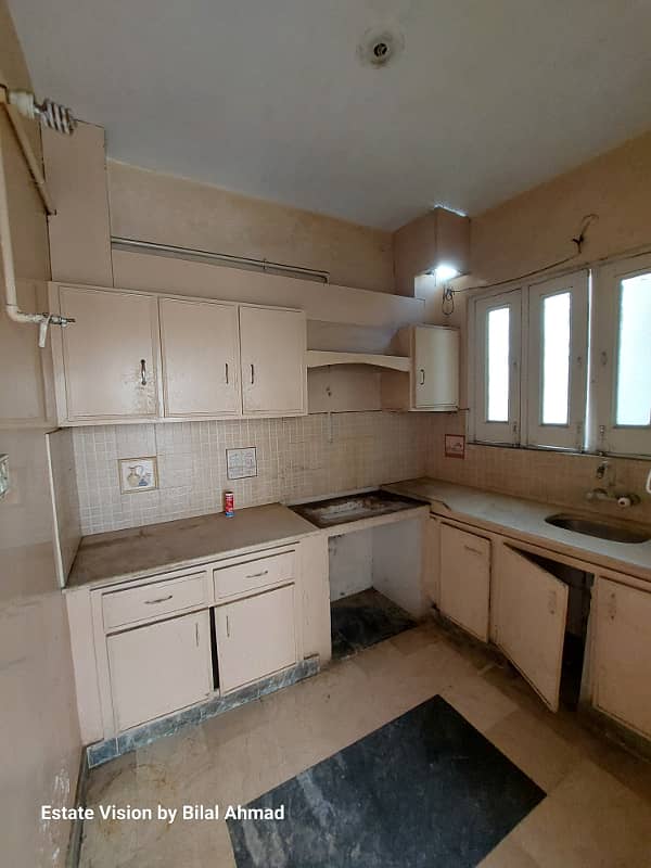 7 Marla complete separate portion with 6 bedroom 6 bathroom kitchen garage near Madina park 10