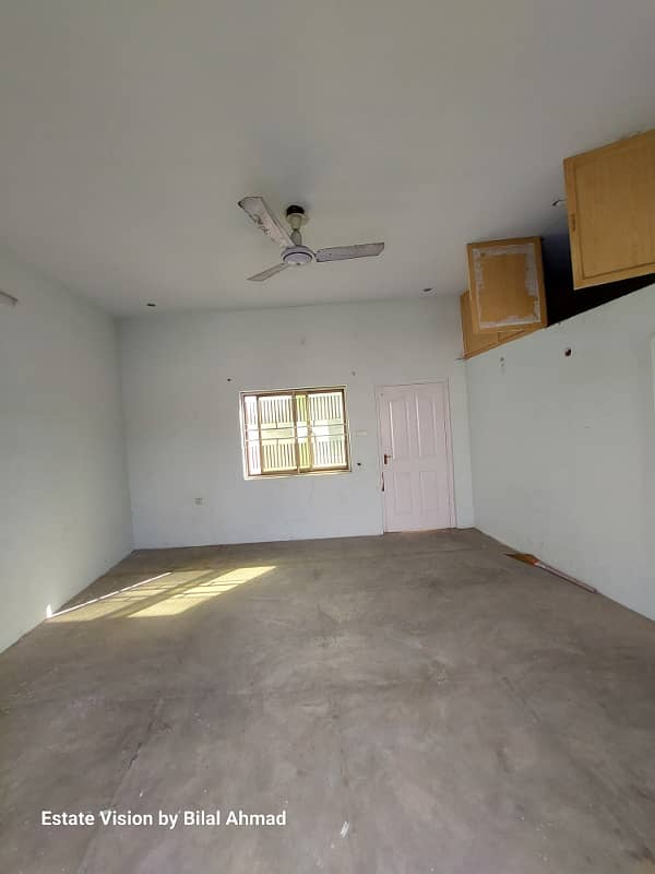 7 Marla complete separate portion with 6 bedroom 6 bathroom kitchen garage near Madina park 13