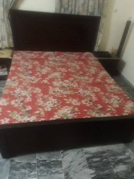 king size  bed  WITH MATTRESS 2