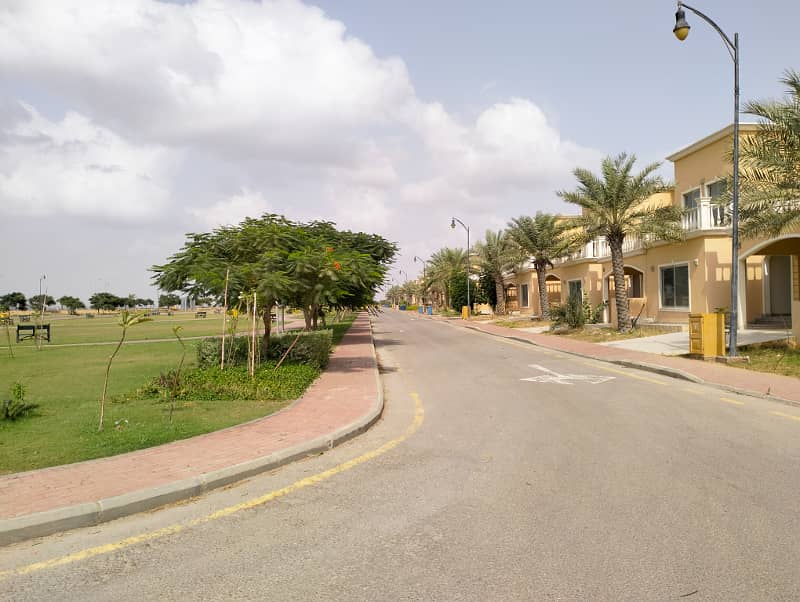 Precinct 35,sports city 4bedroom villa with key available for sale in Bahria Town Karachi 13