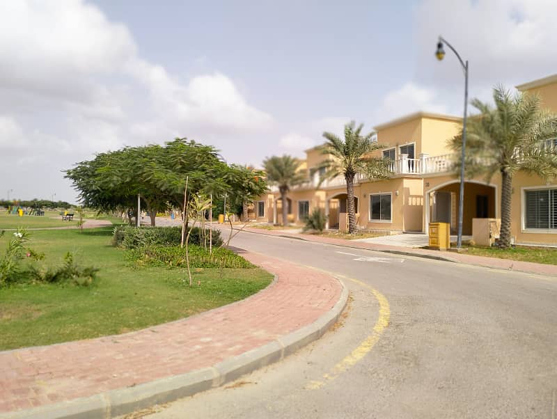 Precinct 35,sports city 4bedroom villa with key available for sale in Bahria Town Karachi 14
