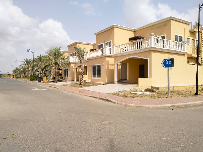 Precinct 35,sports city 4bedroom villa with key available for sale in Bahria Town Karachi 17