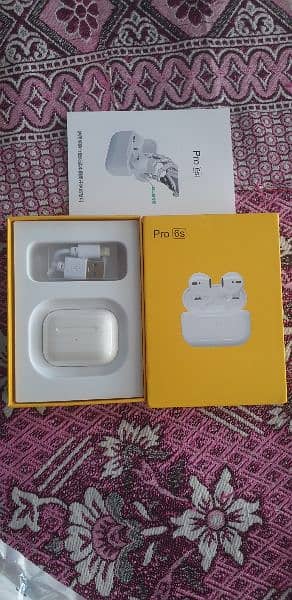 I'm selling Airpod pro 6s 0