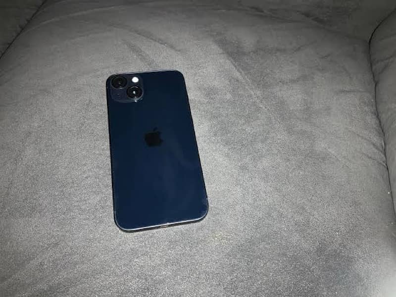 iPhone 13 midnight blue color 2