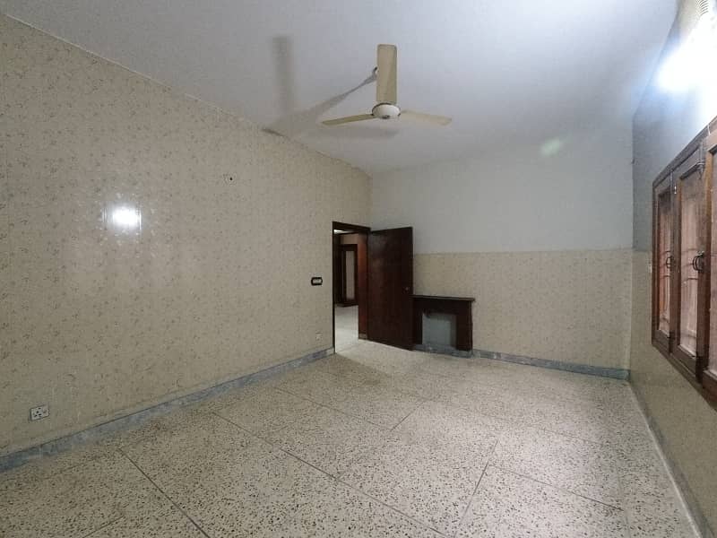 On Excellent Location 10 Marla Spacious House Available In Chaklala Scheme 3 For sale jaan colony 3