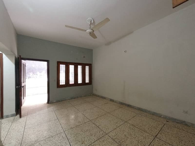 On Excellent Location 10 Marla Spacious House Available In Chaklala Scheme 3 For sale jaan colony 4