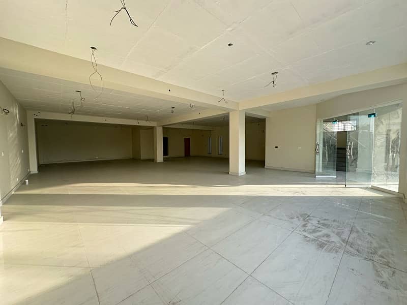 Building Available For Rent In Johar Town 4