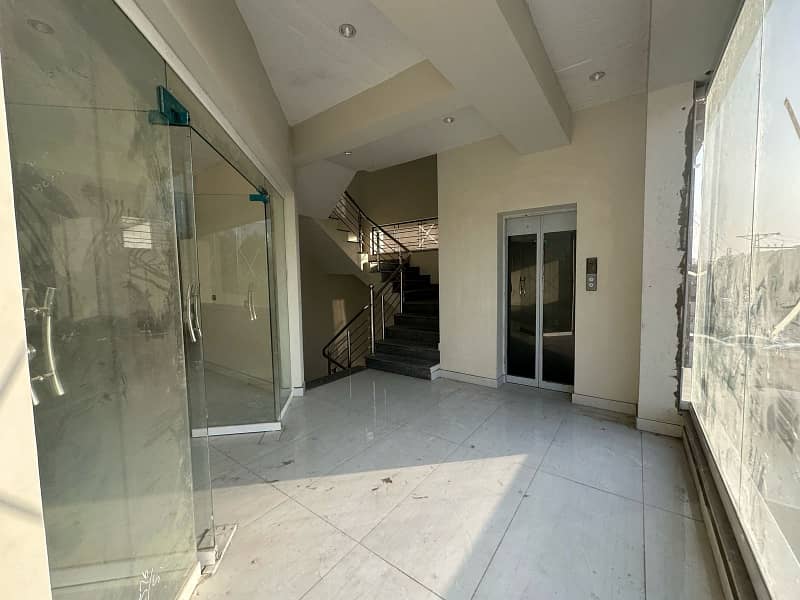 Building Available For Rent In Johar Town 8