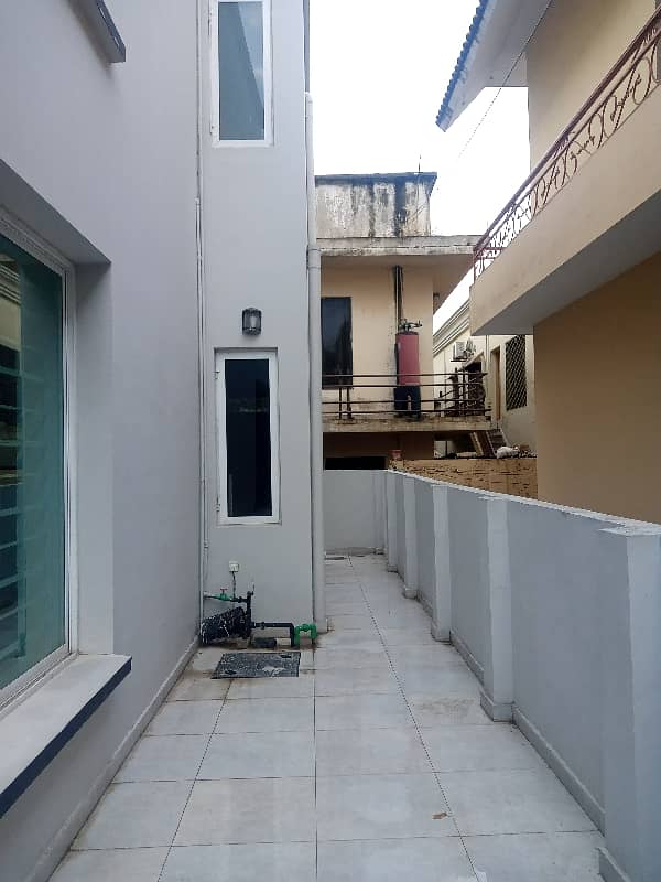 New Full Luxury Designer House For Sale In Prime Location Of Chaklal Scheme 3 Rawalpindi 29