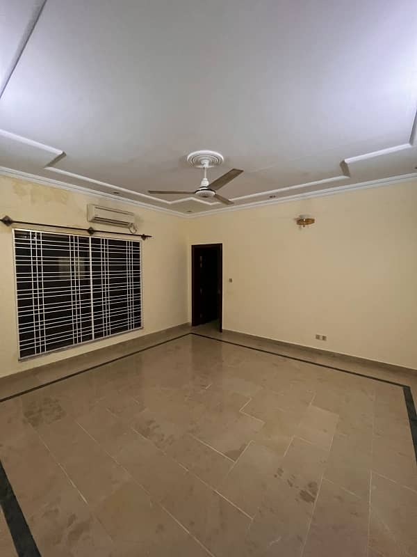 10 Marla House Available For Rent In Bostan Road 1