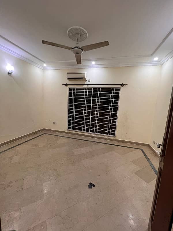 10 Marla House Available For Rent In Bostan Road 3