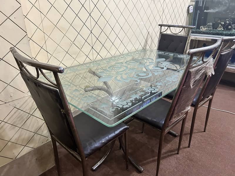 glass dining table 3