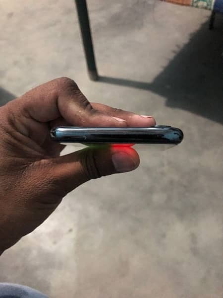 iPhone x 64 gb official pta approved sami unlock he 5
